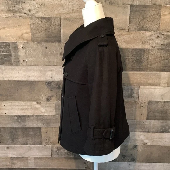 Ann Taylor Loft Short Peacoat with oversized collar - Picture 4 of 16